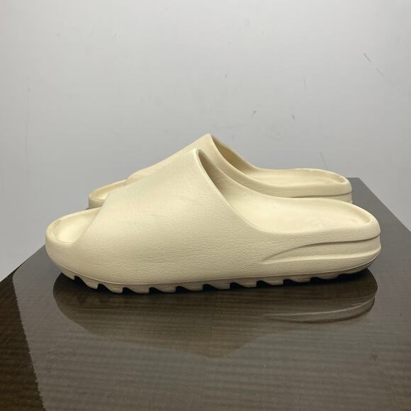 Adidas Yeezy Slide Sandals Bone Men\'s 13 Streetwear main image 9